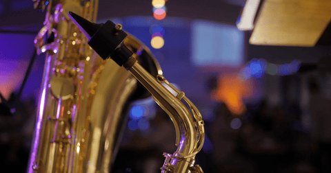 Le bec du saxophone  : en quelle matière le choisir ?