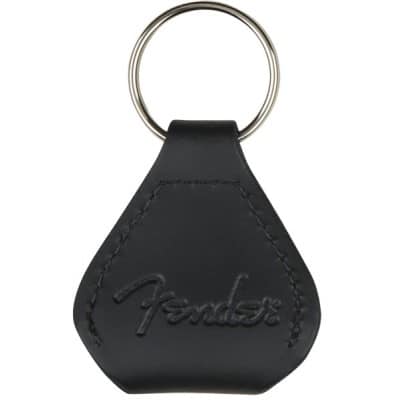 FENDER FENDER LEATHER PICK HOLDER KEYCHAIN, BLACK