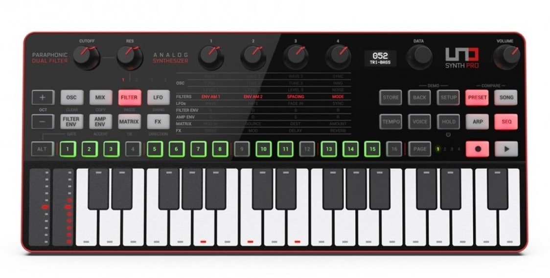 IK MULTIMEDIA UNO SYNTH PRO DESKTOP