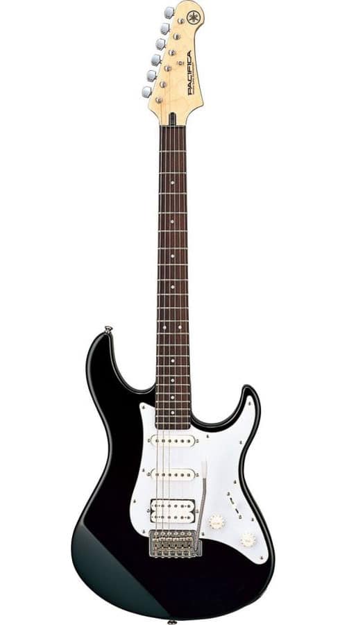 YAMAHA PACIFICA 012 NOIRE